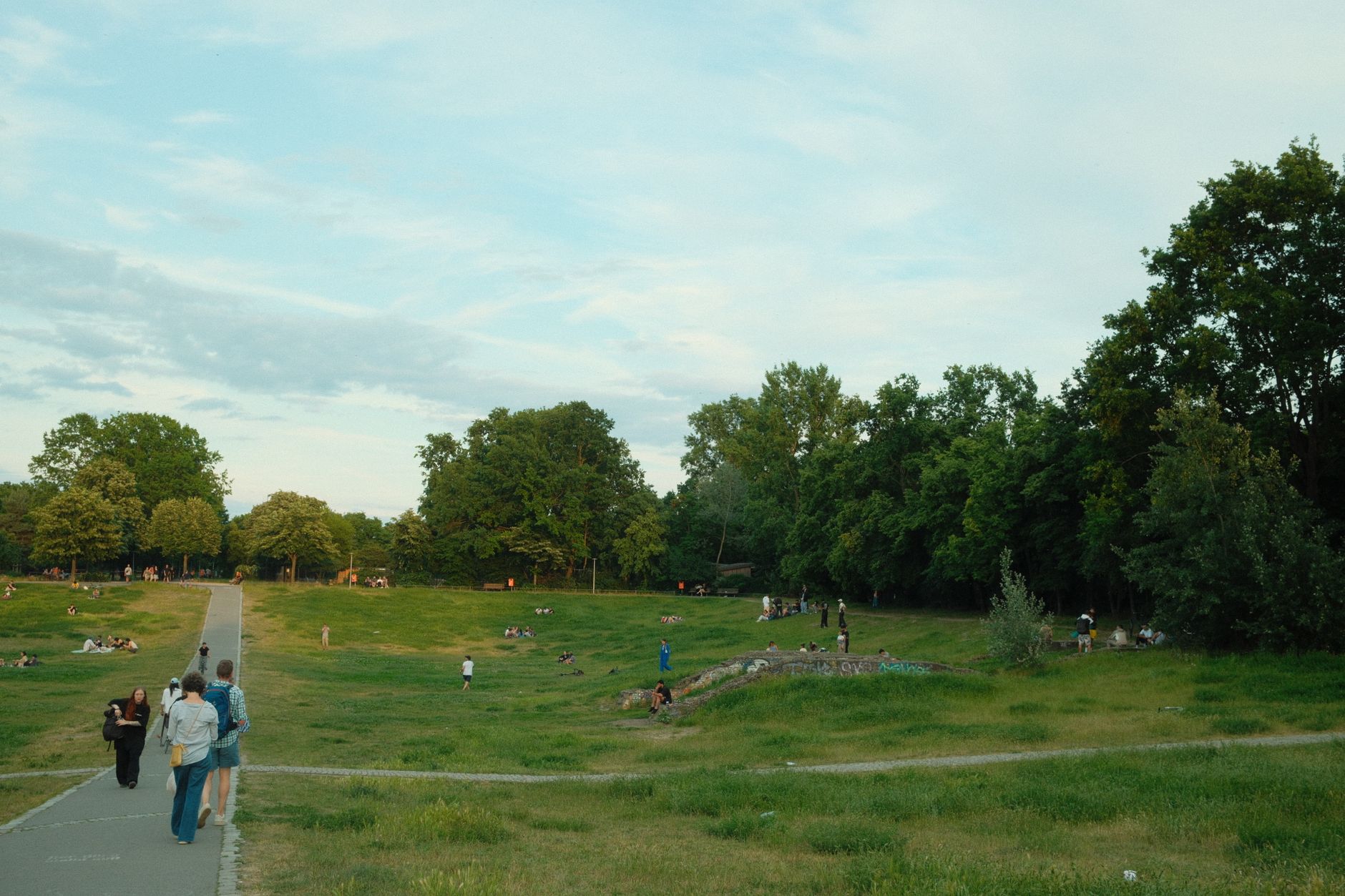 People relaxing in a Berlin park